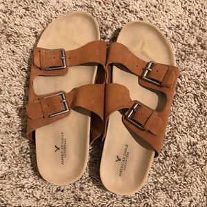 AE Sandals - Like new! ✨